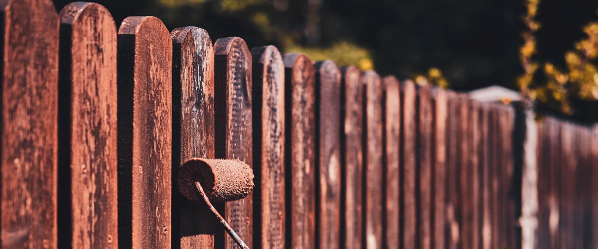 Staining Your Fence: A Comprehensive Guide