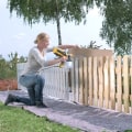 How to Apply Paint to a Fence