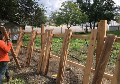 What is a good profit margin for a fence company?